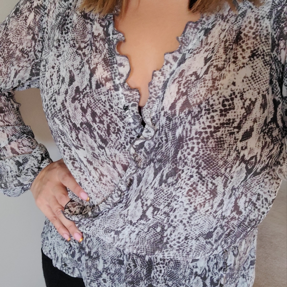 Women's Guess Snake Blouse